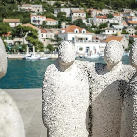 Awesome In Novo Selo (Brac)