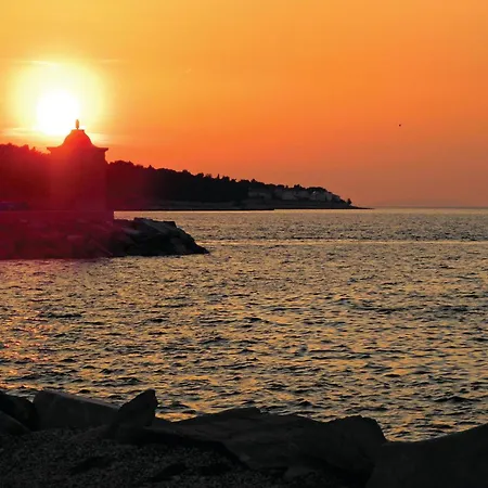 Awesome In Novo Selo (Brac)